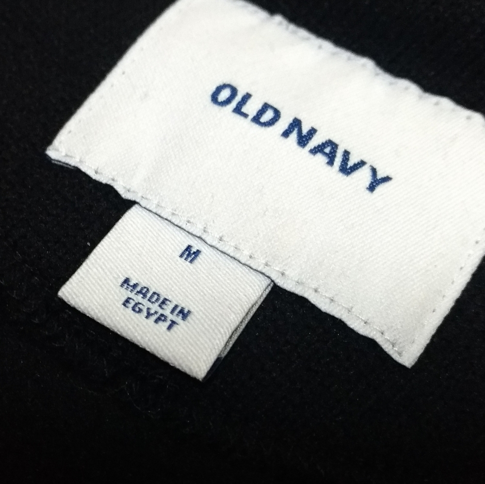 BNWT zip up sweater M size